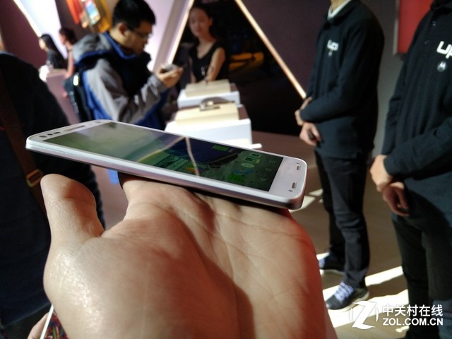 選擇決定實(shí)力 Moto X 極現(xiàn)場真機(jī)實(shí)拍