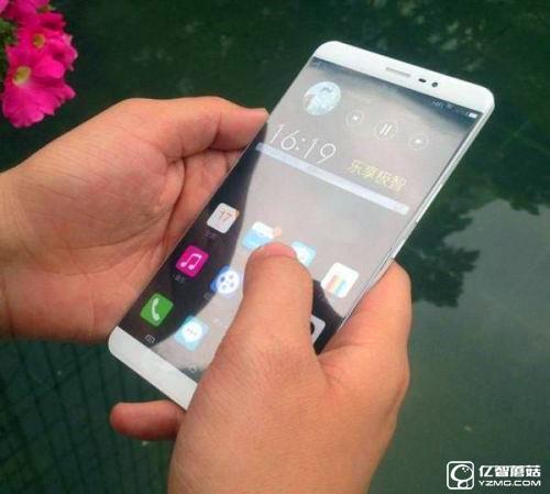 vivo X7和華為榮耀V8對(duì)比評(píng)測(cè)2