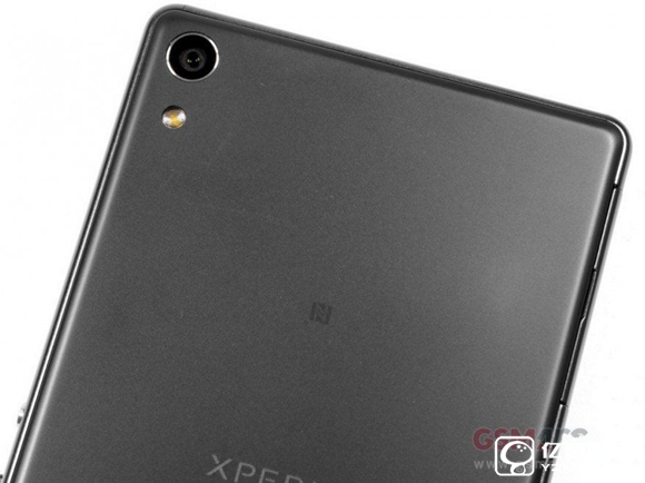 索尼Xperia XA Ultra評(píng)測(cè),大屏窄邊