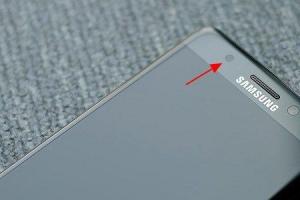 三星Note7虹膜識別引爆手機(jī)市場 取代指紋識別為時尚早