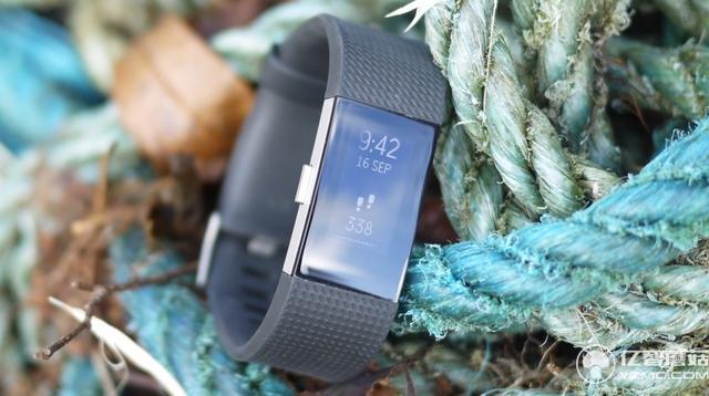 Fitbit Charge 2對(duì)比HR 究竟誰(shuí)值得用戶升級(jí)