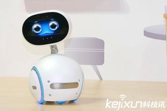 華碩家庭機(jī)器人Zenbo開(kāi)年發(fā)售 售價(jià)4300元起
