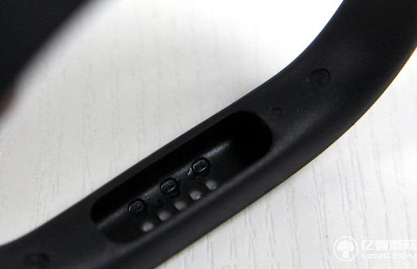 Fitbit Flex 2智能手環(huán)評測：支持游泳記錄