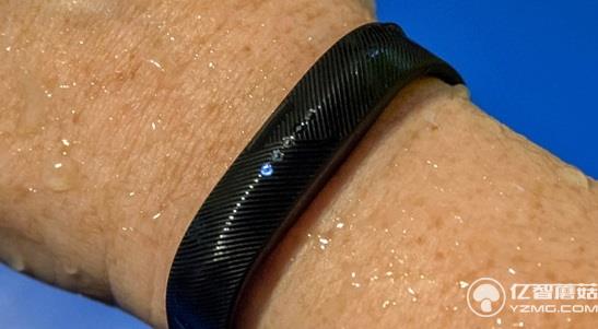 Fitbit Flex 2智能手環(huán)評測：支持游泳記錄