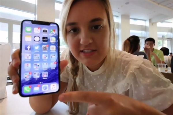 坑爹！熊孩子泄密iPhone X機密 父親被蘋果開除