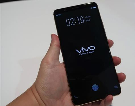 全球首發(fā)！vivo屏下指紋手機亮相CES 2018