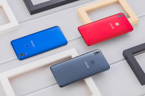vivo Z1真機(jī)圖賞：顏值與實(shí)力的擔(dān)當(dāng)，超強(qiáng)性價(jià)比
