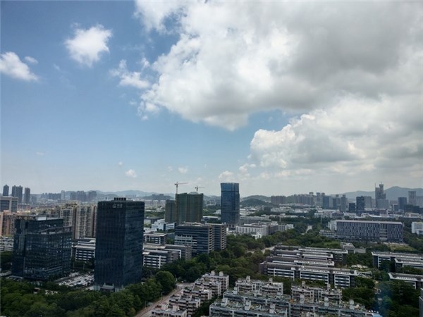 HTC U12+評(píng)測(cè)：旗艦配置與做工，解鎖新技能還需VR加持