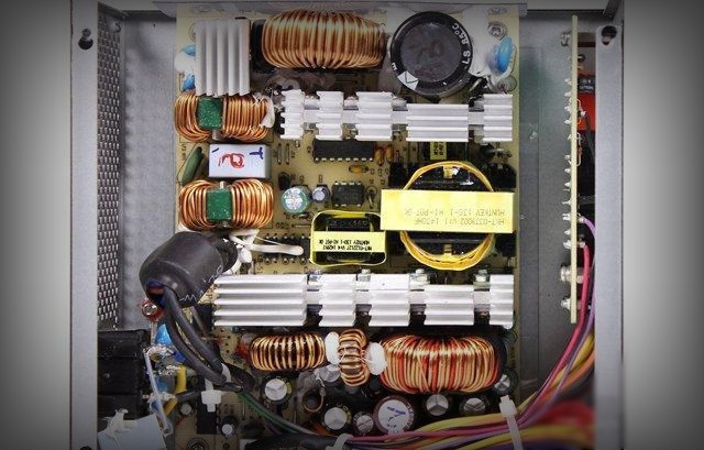 怎么看電源質(zhì)量好壞？八招教你判斷電腦電源用料是否縮水