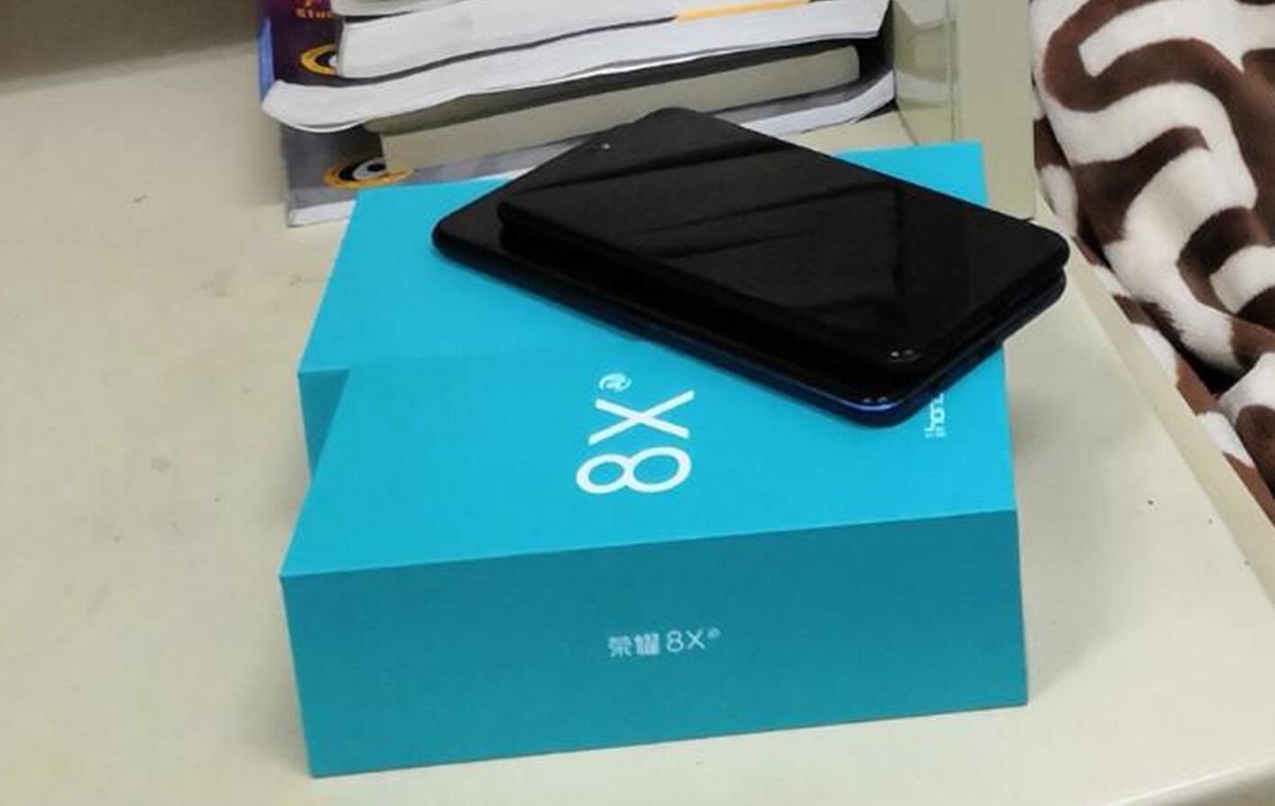 榮耀8X、榮耀8X Max開啟預(yù)約 9月5日正式發(fā)布