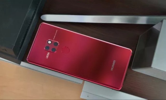 華為Mate20八大亮點(diǎn)：首發(fā)麒麟980 iPhone還沒(méi)發(fā)布就輸了？