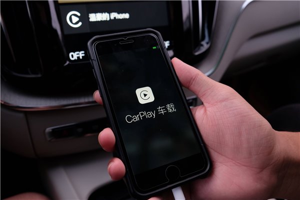 蘋果CarPlay支持第三方導(dǎo)航，我們體驗(yàn)了百度地圖