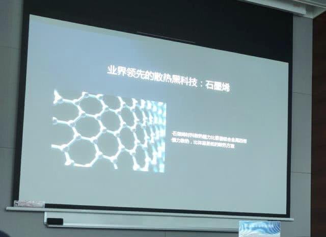 為什么說(shuō)iPhoen XS不算是一款全能型手機(jī)？