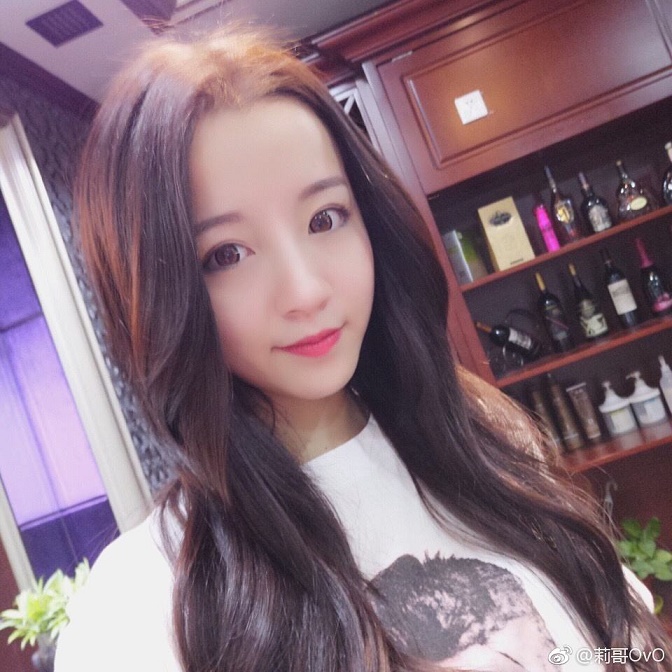 “莉哥”是誰？身價(jià)5000萬女主播被拘留：修養(yǎng)配不上財(cái)富