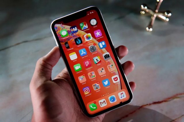 iPhone XR 是全球公認(rèn)的高性?xún)r(jià)比 iPhone？我們來(lái)看看外媒們?cè)趺凑f(shuō)