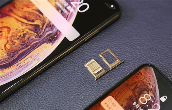 蘋果iPhoneXs Max安裝SIM卡教程 iPhoneXs Max怎么安裝SIM卡？