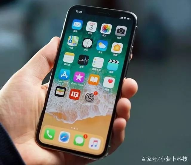 iPhone用戶傷不起！蘋果iPhone X限速后又出現(xiàn)屏幕問題