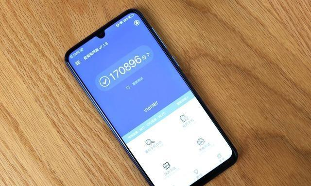 vivo Z3對(duì)比紅米Note7，誰才是千元機(jī)性價(jià)比之王