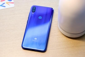 OPPO A系列新機曝光：定位千元機，配置4100毫安大電池！