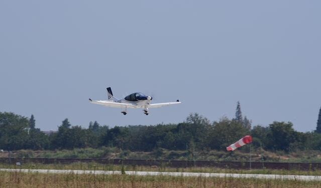 GA20首次公開(kāi)試飛成功：首個(gè)試飛公開(kāi)機(jī)型，明年取證交付