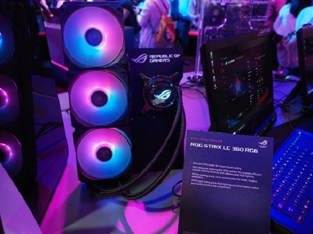 華碩發(fā)布全新的ROG STRIX LC水冷風扇 