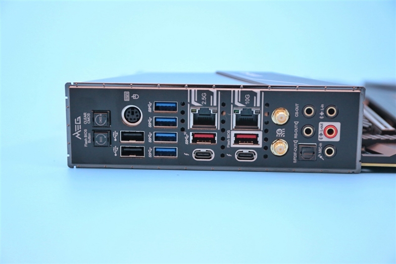 來自4600MHz C19的感動！微星MEG Z490 GODLIKE主板評測